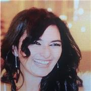 Donna di 46 anni, diplomata con ottima conoscenza della lingua Francese, si offre x impartire lezioni nella suddetta materia ed anche per quanto concerne la materia di italiano